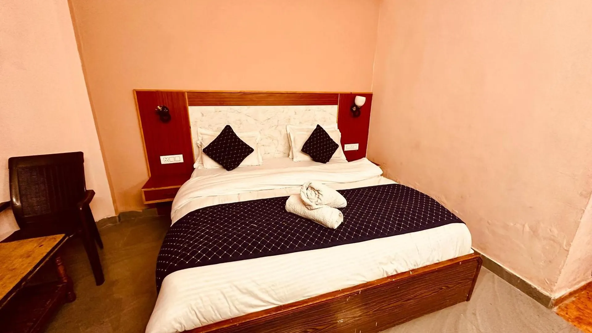 **** Hotel Wooibhotels Sirhind Regency Shimla India